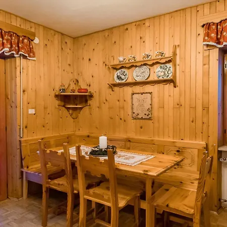 A Casa Delle Dolomiti Apartment *